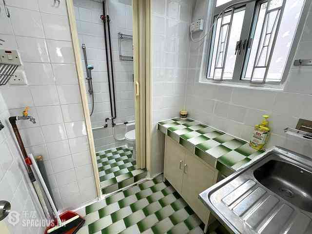Quarry Bay - Yick Fat Building 05