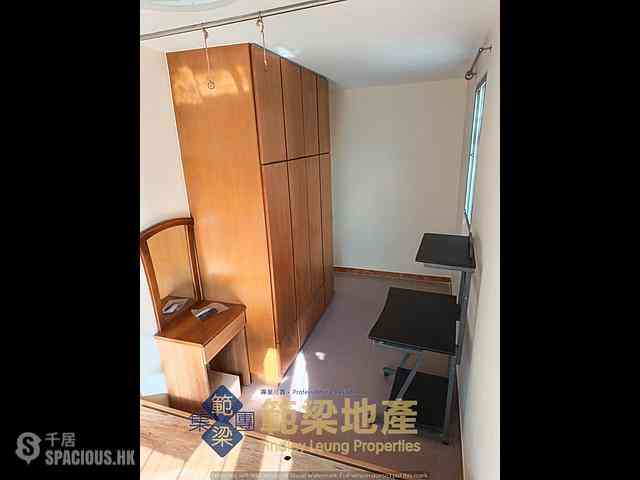 Tai O - Lung Hin Court Kam Hin House (Block A) 02