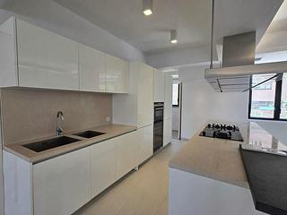 Wan Chai - Suncrest Tower 04