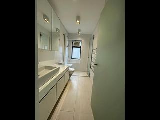Wan Chai - Suncrest Tower 05