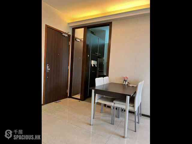 Hung Hom - The Metropolis Residence Block 2 02