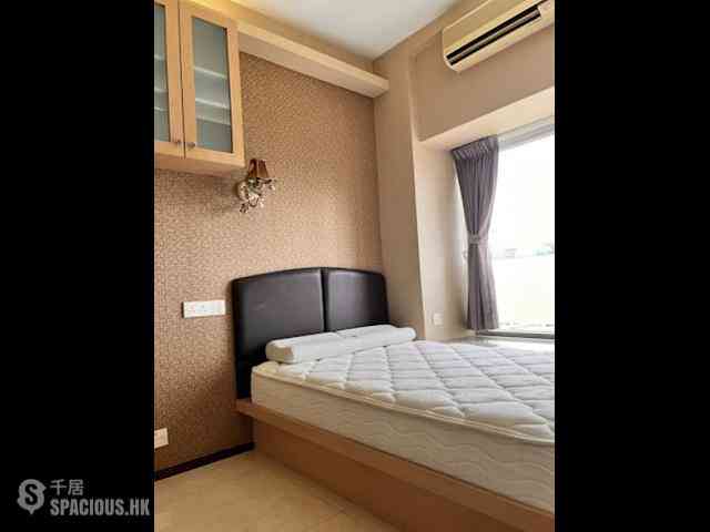 Hung Hom - The Metropolis Residence Block 2 04
