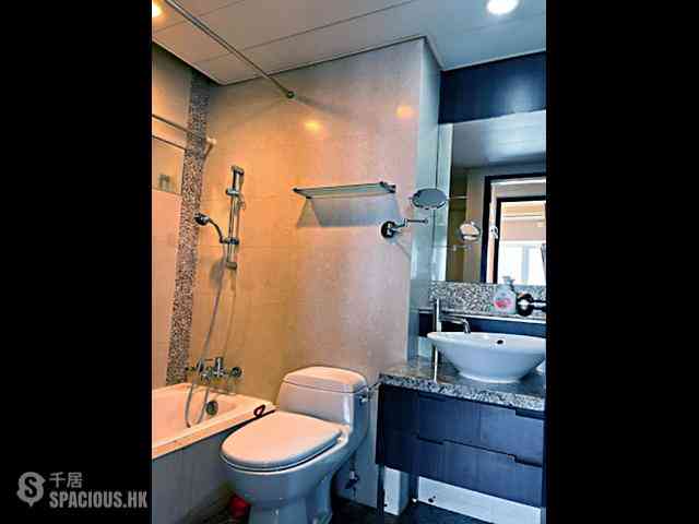 Hung Hom - The Metropolis Residence Block 2 06