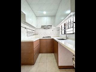 Yau Yat Chuen - Parc Oasis Block 28 03