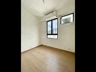 Yau Yat Chuen - Parc Oasis Block 28 04