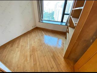 Fortress Hill - Le Sommet Block 1 12