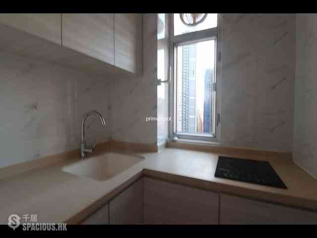 Soho - Kingearn Building 06