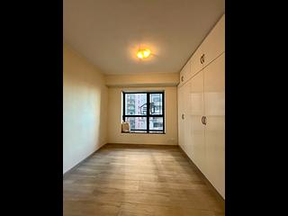 Mid Levels West - Wilton Place 05