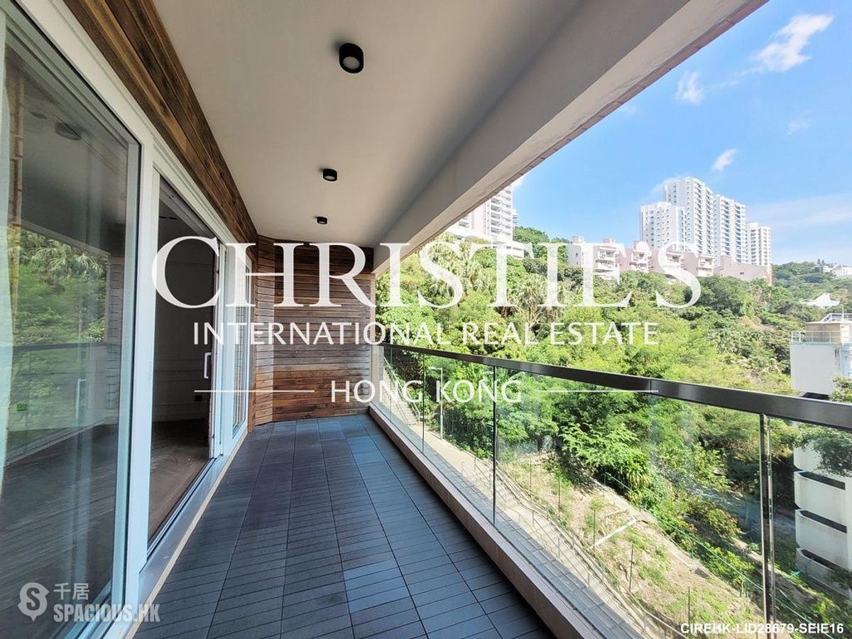 Pok Fu Lam - Scenic Villas 01