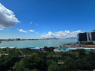Tung Chung - Coastal Skyline Phase 4 Le Bleu Deux 06