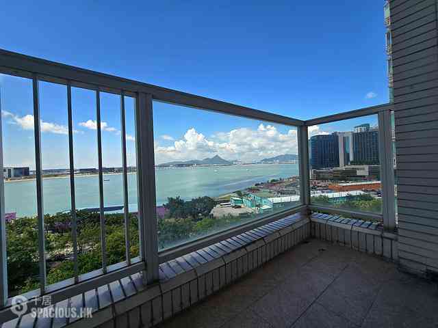 Tung Chung - Coastal Skyline Phase 4 Le Bleu Deux 07