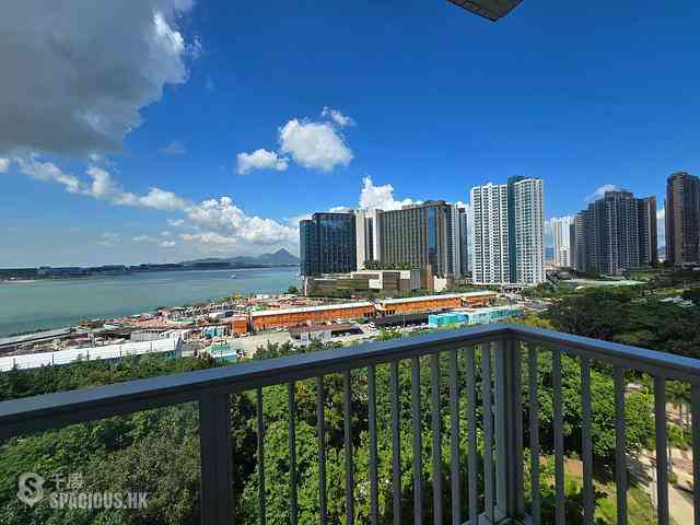 Tung Chung - Coastal Skyline Phase 4 Le Bleu Deux 10