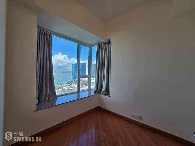 Tung Chung - Coastal Skyline Phase 4 Le Bleu Deux 11