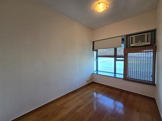 Tung Chung - Seaview Crescent 09
