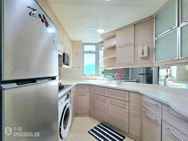 Tung Chung - Caribbean Coast Phase 2 Albany Cove Tower 8 16