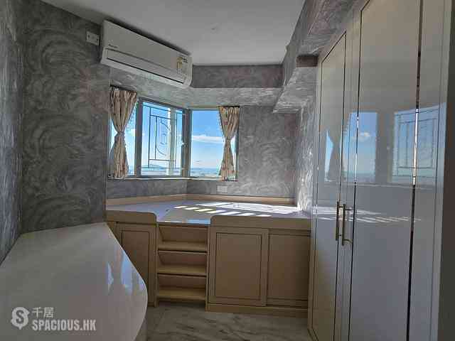 Tung Chung - Caribbean Coast Phase 2 Albany Cove Tower 8 26