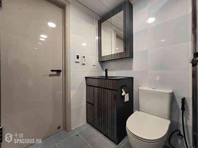 Tung Chung - Caribbean Coast Phase 2 Albany Cove Tower 8 30