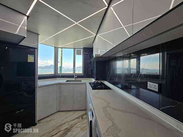 Tung Chung - Caribbean Coast Phase 2 Albany Cove Tower 8 32