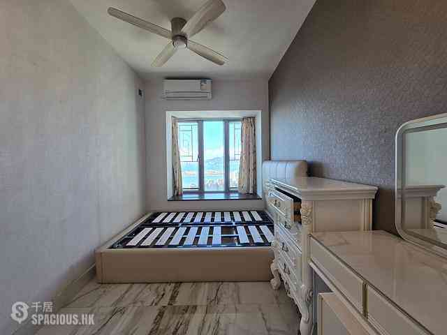 Tung Chung - Caribbean Coast Phase 2 Albany Cove Tower 8 37