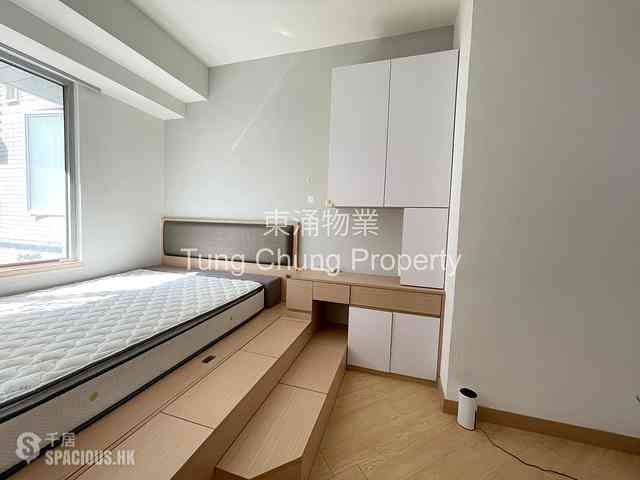 Tung Chung - Century Link Phase 1 Tower 3A 05