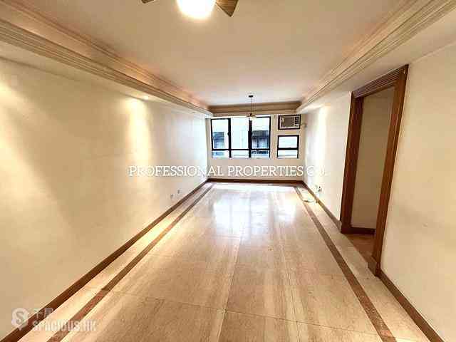 Happy Valley - Elegant Terrace 01