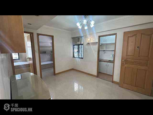 Wan Chai - Kin Lee Building Block B 03