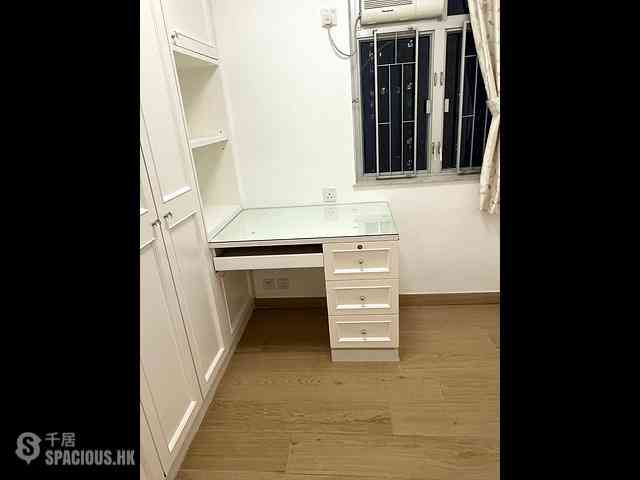 Tai Koo Shing - Tai Koo Shing Sing Fai Terrace Kam Sing Mansion 06