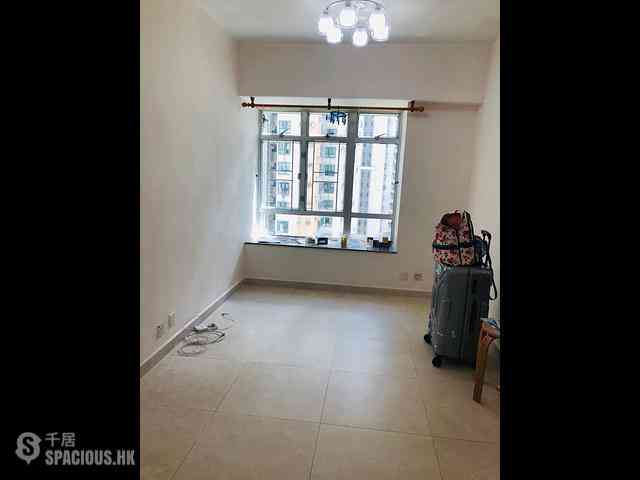 Tseung Kwan O - Well On Garden Block 2 03