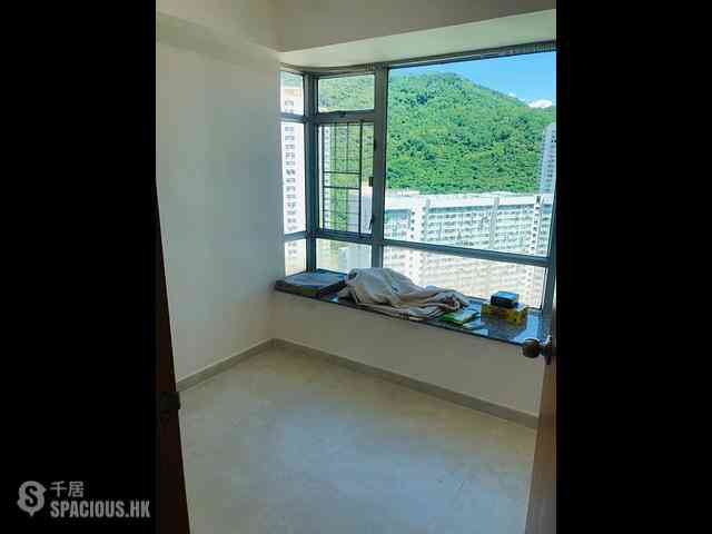 Tseung Kwan O - Well On Garden Block 2 09