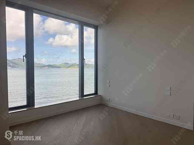 Ap Lei Chau - The Corniche Tower 1 15