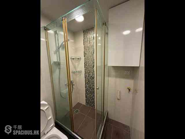 Wan Chai - Phoenix Court Block 5 04
