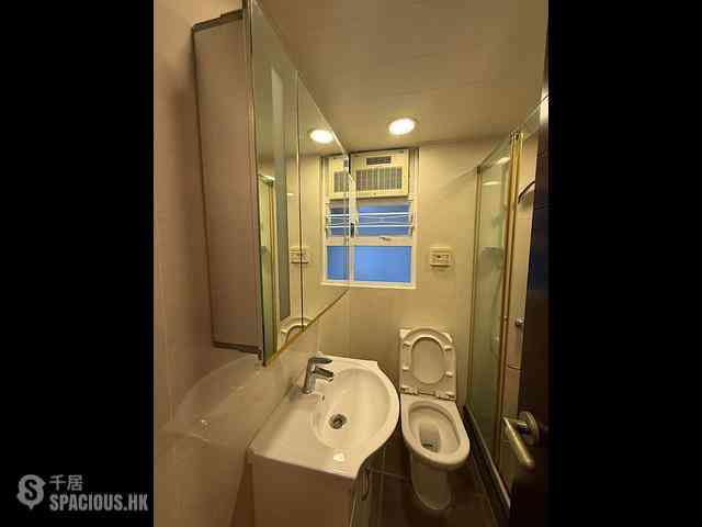 Wan Chai - Phoenix Court Block 5 15