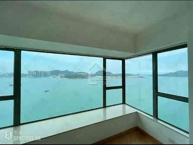 Siu Sai Wan - Island Resort Block 9 02