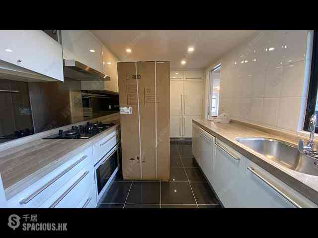 Repulse Bay - Grand Garden Block 1 09