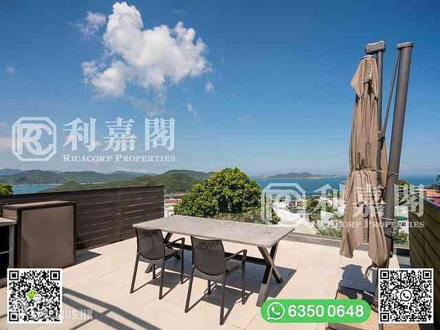Clear Water Bay - Little Palm Villa 01