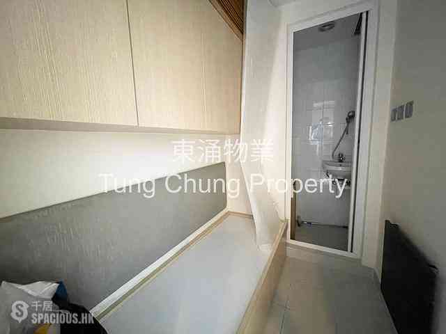 Tung Chung - The Visionary Tower 5 09