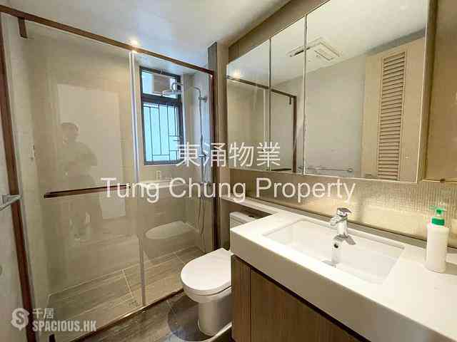 Tung Chung - The Visionary Tower 5 10