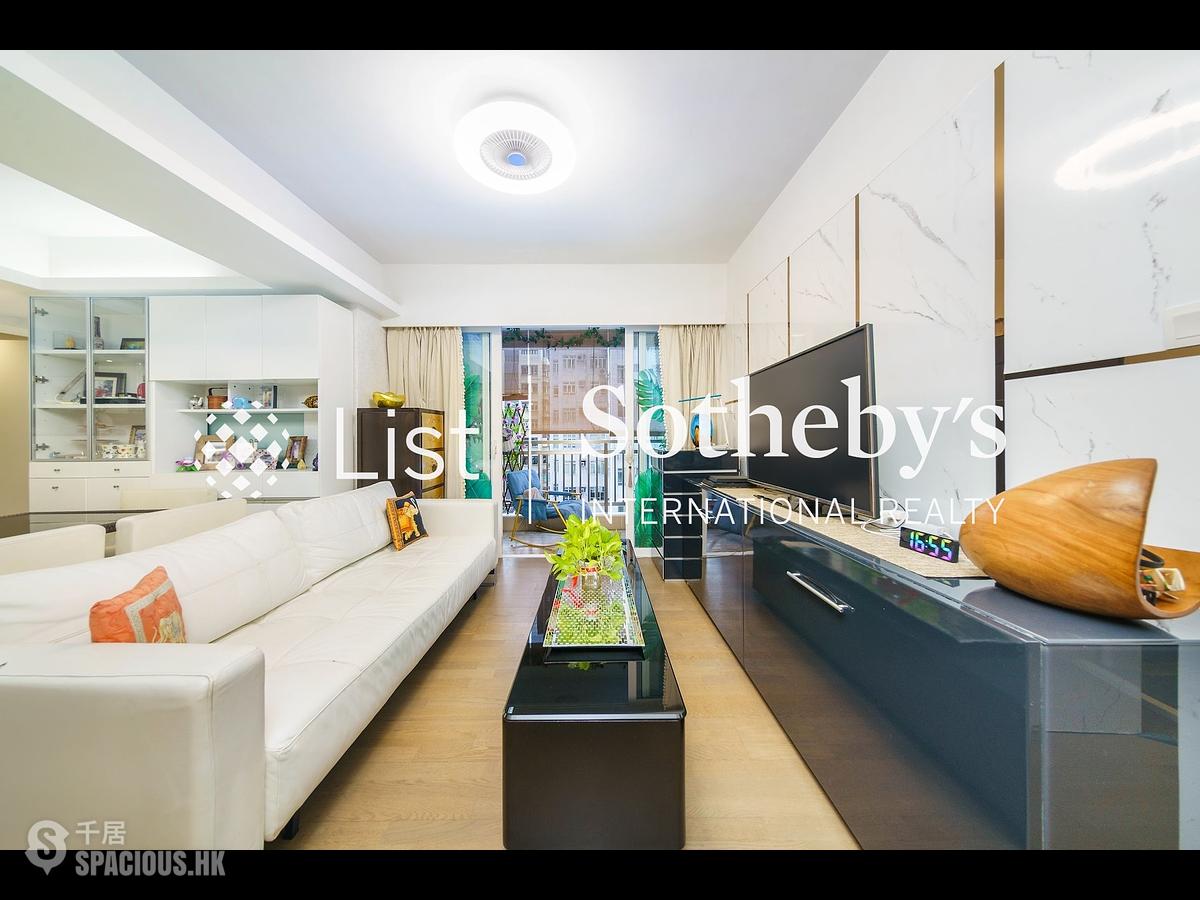 Happy Valley - La Vogue Court 01