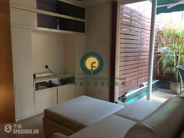 Sai Ying Pun - Fung Shing Building 06
