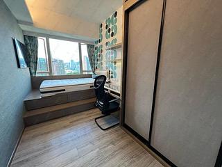 Yau Ma Tei - Parc Palais Block 2 07