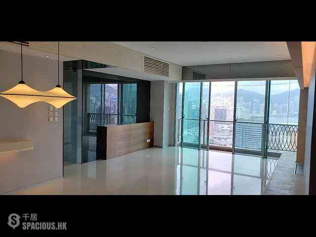 Yau Ma Tei - Parc Palais Block 6 01