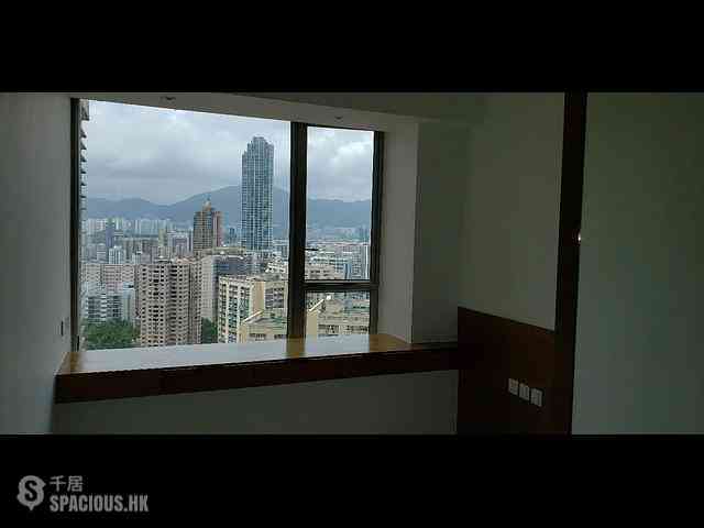 Yau Ma Tei - Parc Palais Block 6 03