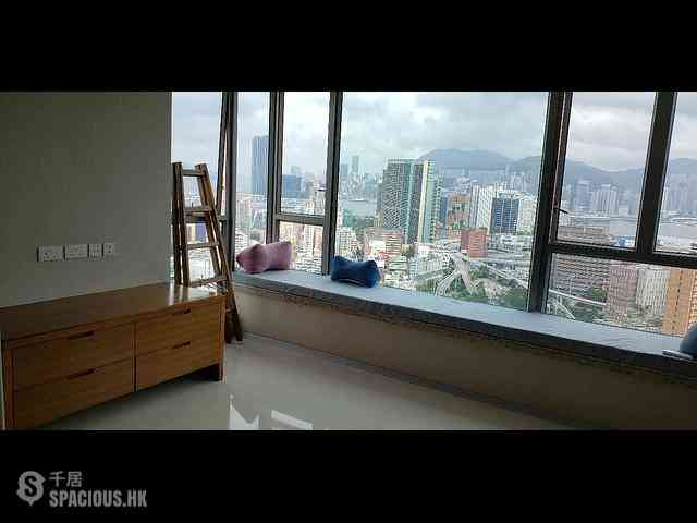 Yau Ma Tei - Parc Palais Block 6 10