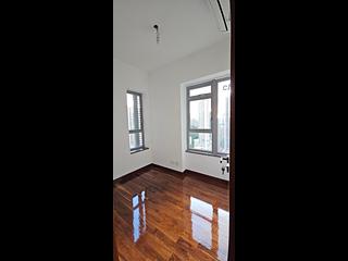 Tai Hang - Serenade Block 2 04