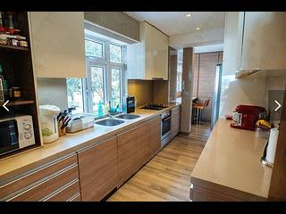 Pok Fu Lam - Scenic Villas 02