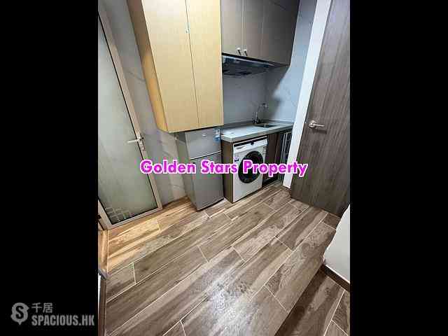 Sai Ying Pun - 28, Sai Woo Lane 01