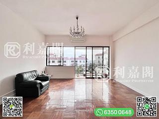 Clear Water Bay - Rise Park Villas 03
