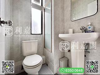 Clear Water Bay - Rise Park Villas 12