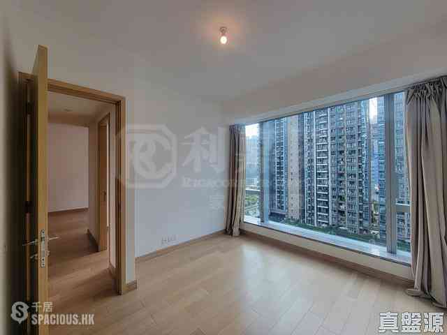 Tseung Kwan O - The Parkside 01