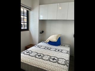 Wan Chai - Tonnochy Towers Block B 03